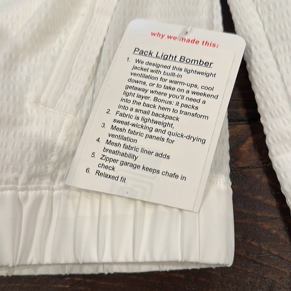 Lululemon Pack Light Bomber - Picture 2 of 14
